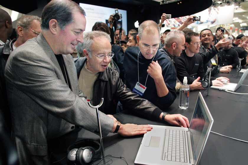 El mentor de Steve Jobs era en realidad un rival y enemigo suyo: así era el genio que dio forma a Silicon Valley