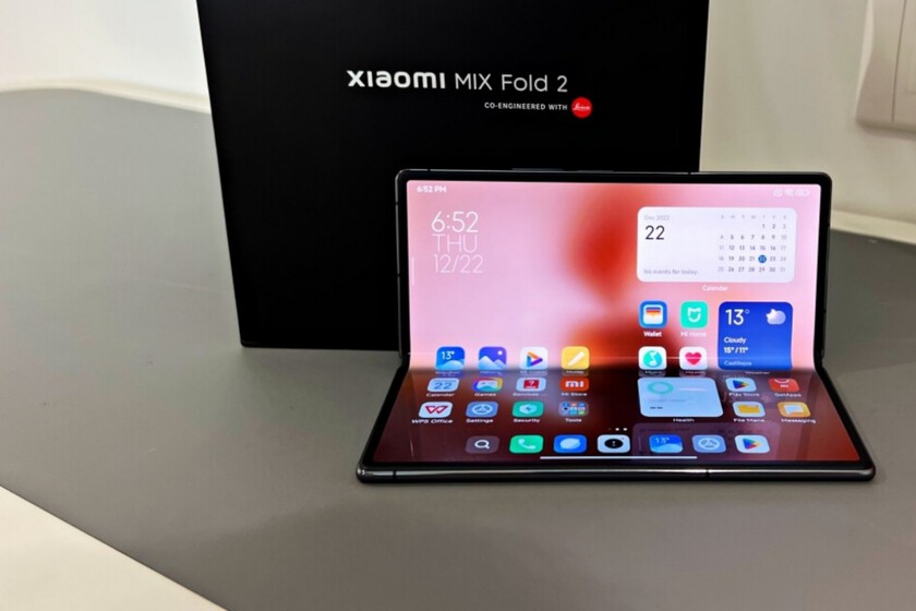 Xiaomi se fija en Samsung para su nuevo plegable: el Xiaomi Mix Flip ve filtrado el nombre y su diseño tipo ‘concha’